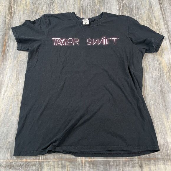 Taylor Swift 1989 World Tour Shirt - Picture 1 of 4